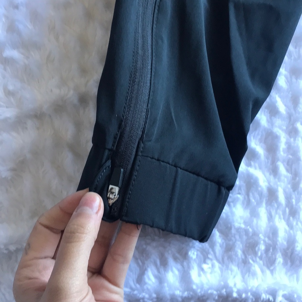 joggers - Picture 2 of 3